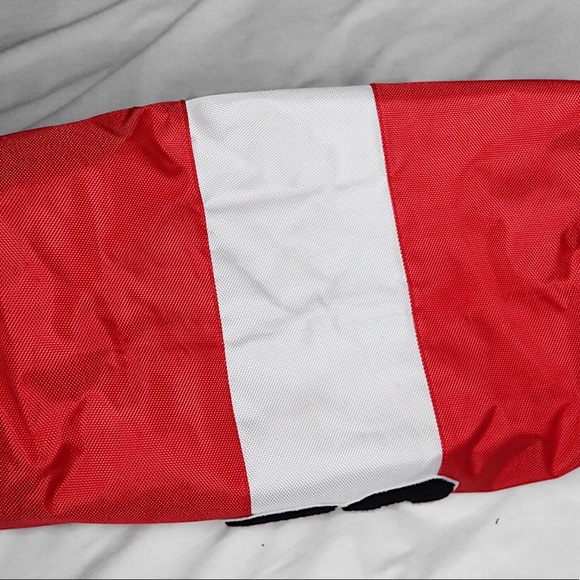 Y&R x Sammy Wilk | NWOT** 00 Duffle Bag - Picture 7 of 9